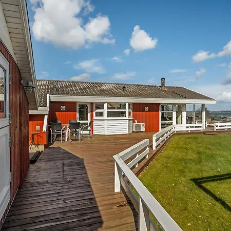 Lovely In With Sauna